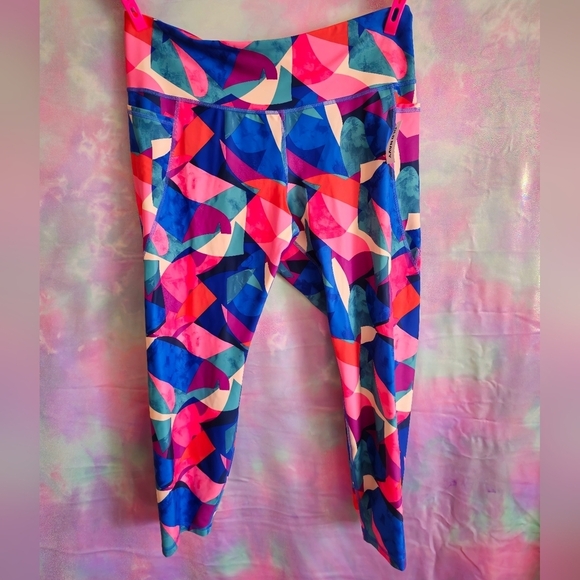 Old Navy Pink Geometric High-Waisted PowerSoft 7/8 Leggings Size 2X - Picture 3 of 8